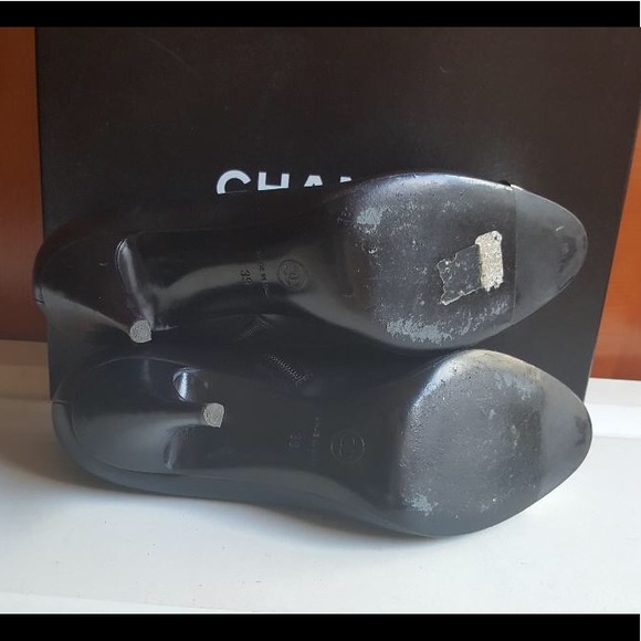 HOST PICK !!!!!Chanel CC silver cap toe booties - Picture 7 of 8